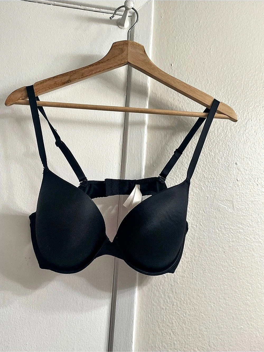 Victoria's Secret Black & Pink Underwire Bra 36c
